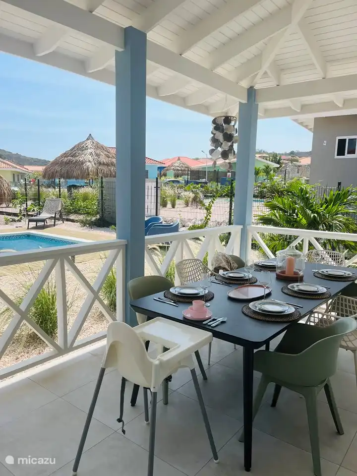 Herrlich zum Entspannen auf der Veranda.