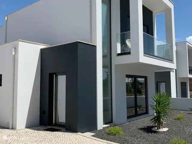 Villa Pinheiros en Portugal, Costa de Prata, Pataias - villa casa delantera