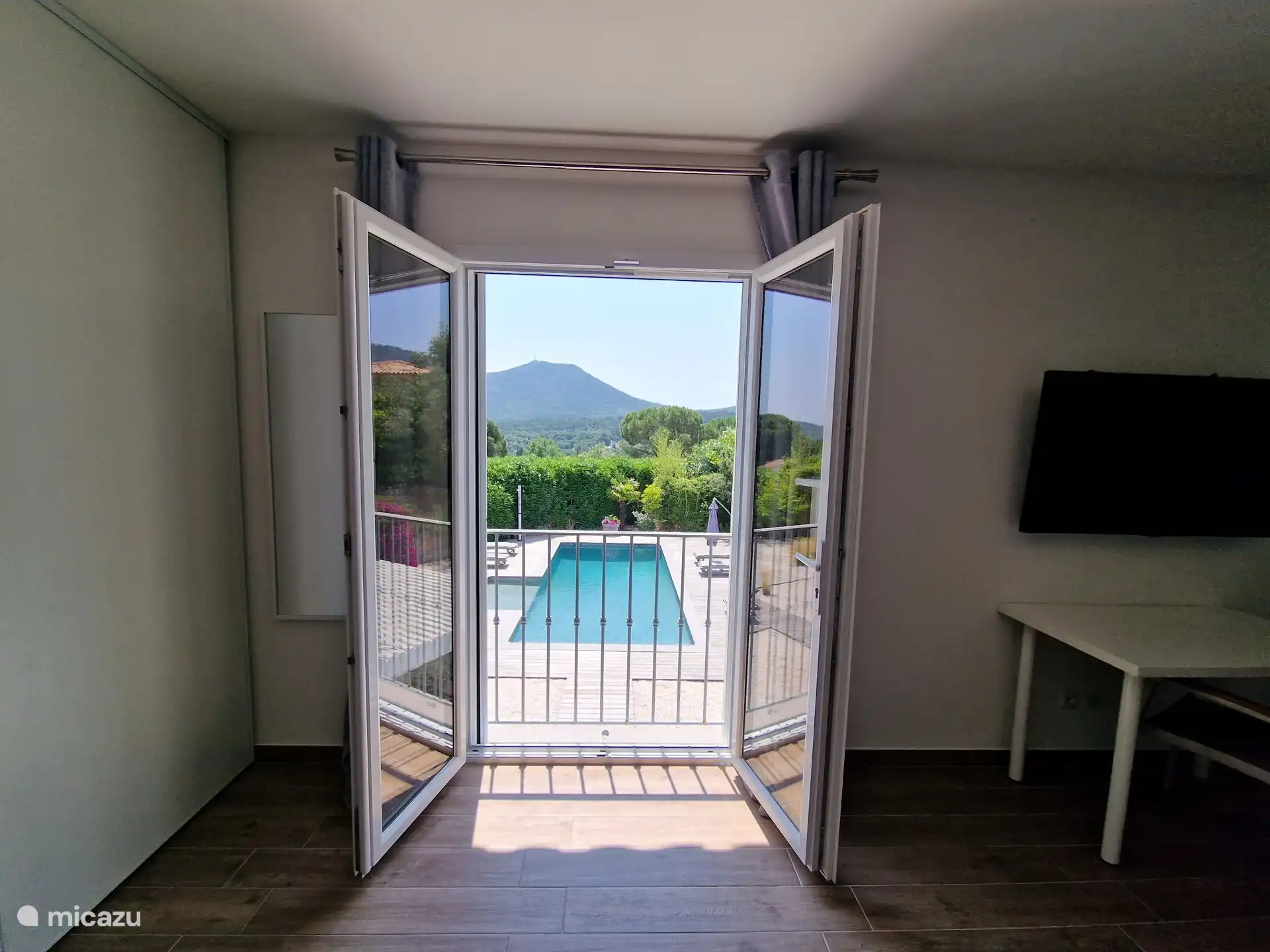 Bergblicke vom Schlafzimmer aus