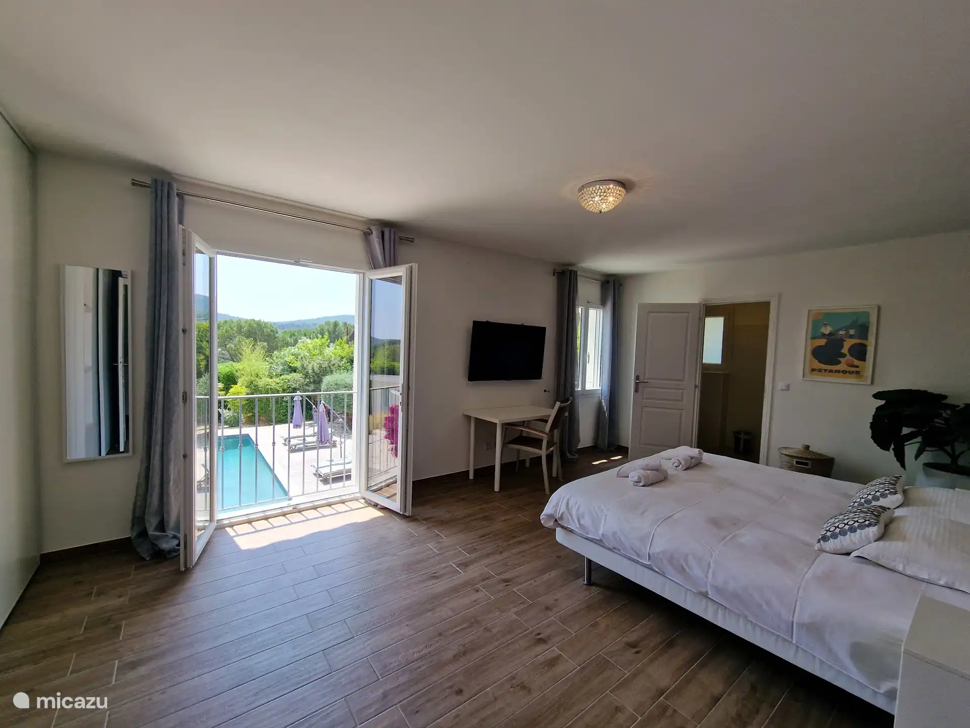 Hauptschlafzimmer mit Aussicht