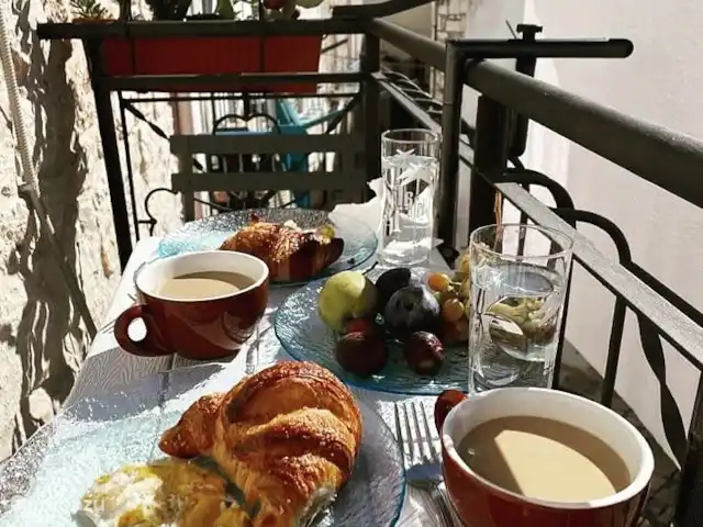 vakantiehuis huren in Italië, Apulië (Puglia), Ceglie Messapica – Suite Pasqà Ontbijt op het balkon