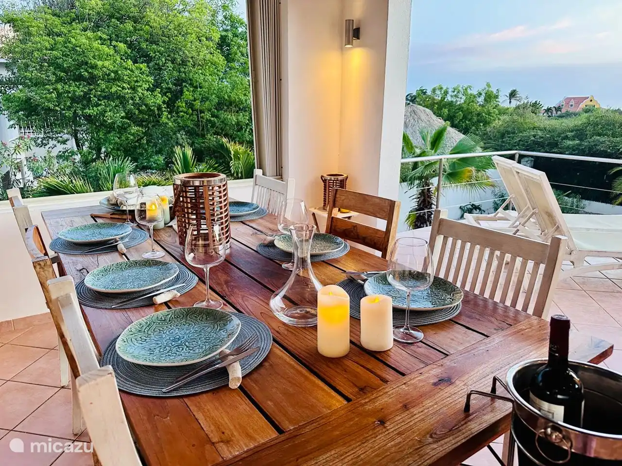 Would you like to dine outside and is there a spontaneous tropical storm? you'll be nice and dry!