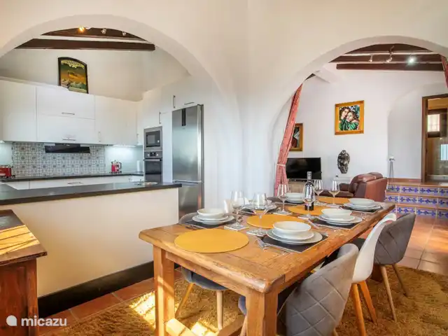 villa huren in Spanje, Andalusië, Cómpeta – Casa Rey Landelijk Eetkamer en keuken