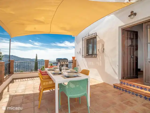 villa huren in Spanje, Andalusië, Cómpeta – Casa Rey Landelijk Buiten eetterras