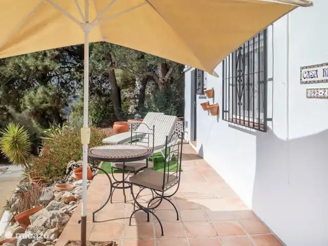 villa huren in Spanje, Andalusië, Cómpeta – Casa Rey Landelijk Appartement dineren en zonneterras