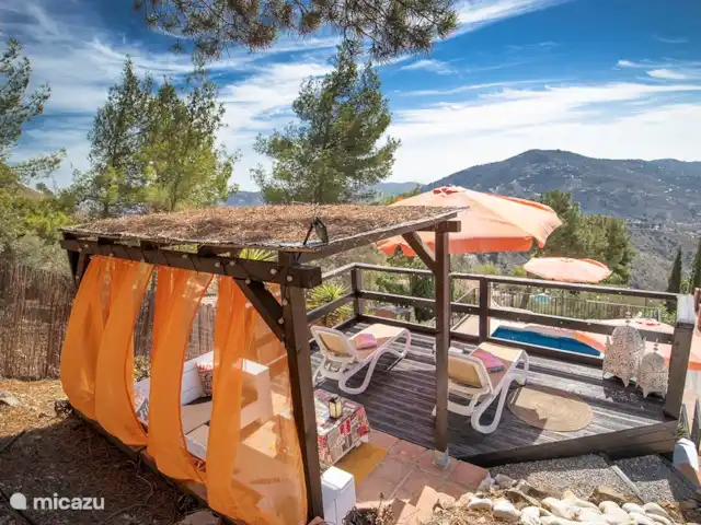 villa huren in Spanje, Andalusië, Cómpeta – Casa Rey Landelijk Pergola op het zonnedek