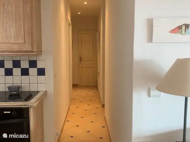 Location de Vacances France, Côte d'Azur, Sainte-Maxime, appartement - Le Grand Cap, Romarin couloir