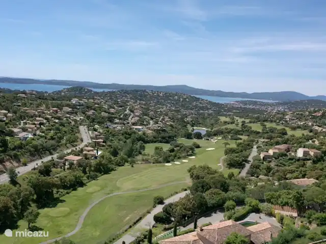 Location de Vacances France, Côte d'Azur, Sainte-Maxime, appartement - Le Grand Cap, Romarin vue sur le golf, vers la mer