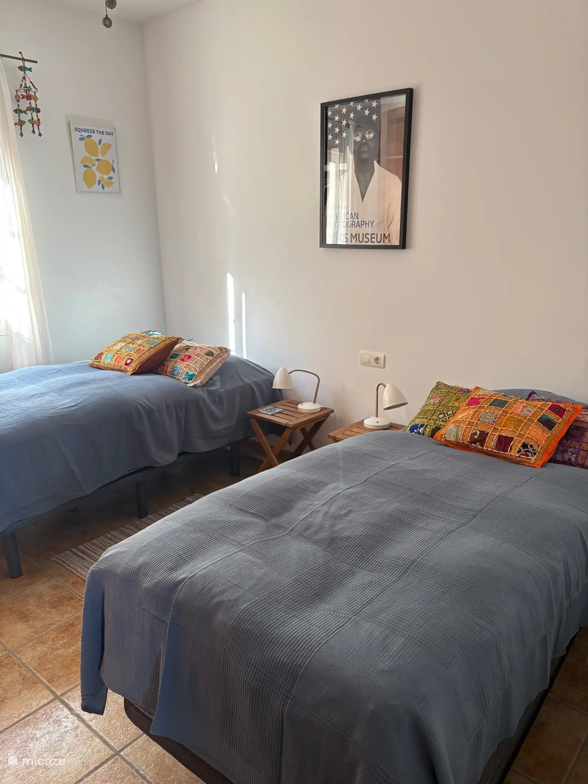 In de blauwe kamer 2 single bedden van 90x200cm