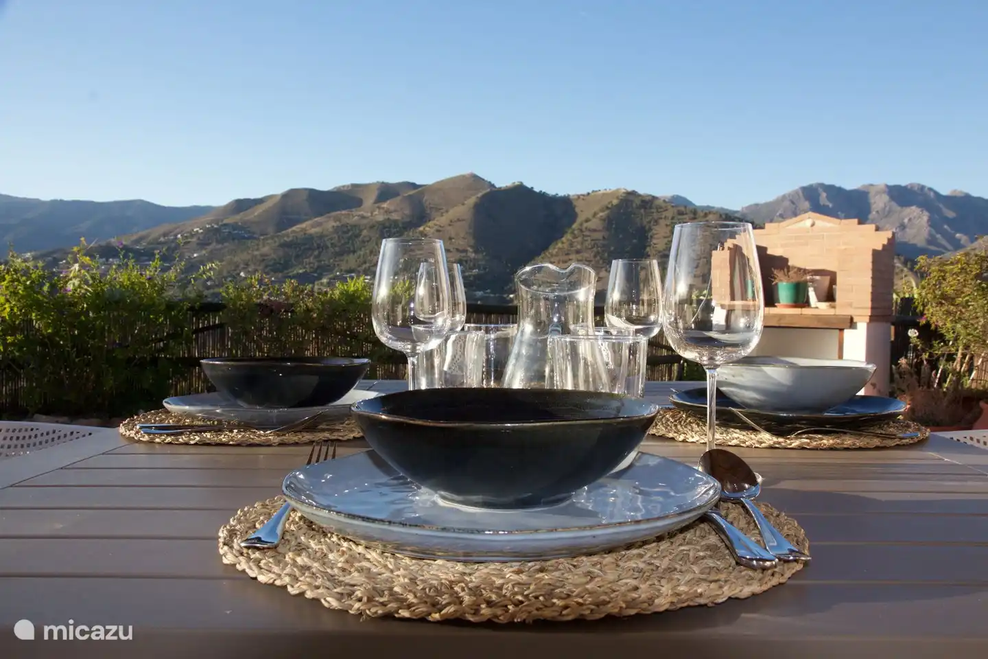 On the terrace you can enjoy lunch or dinner while enjoying a breathtakingly beautiful view