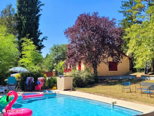 Laviganne huren in Frankrijk, Lot, Le Vigan - vakantiehuis Genieten in het zwembad