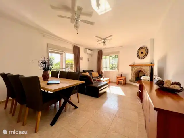 Casa Katarina | Espagne, Andalousie, Alcaucin - maison de vacances Salon avec une belle vue sur les montagnes