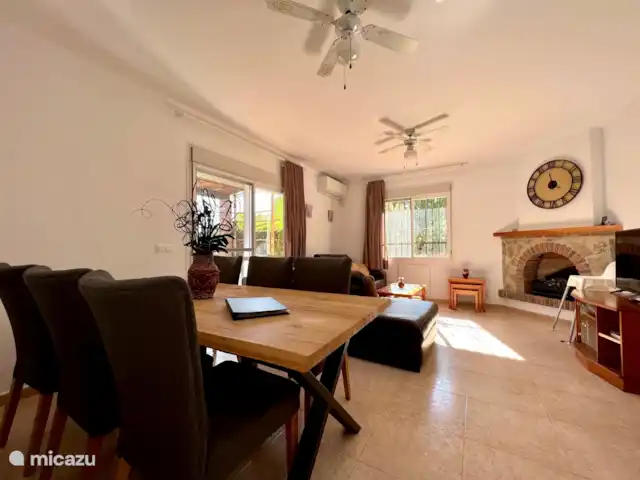 Casa Katarina | Espagne, Andalousie, Alcaucin - maison de vacances Salon avec une belle vue sur les montagnes
