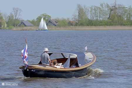 Electric sloop can be rented at Eysinga State 