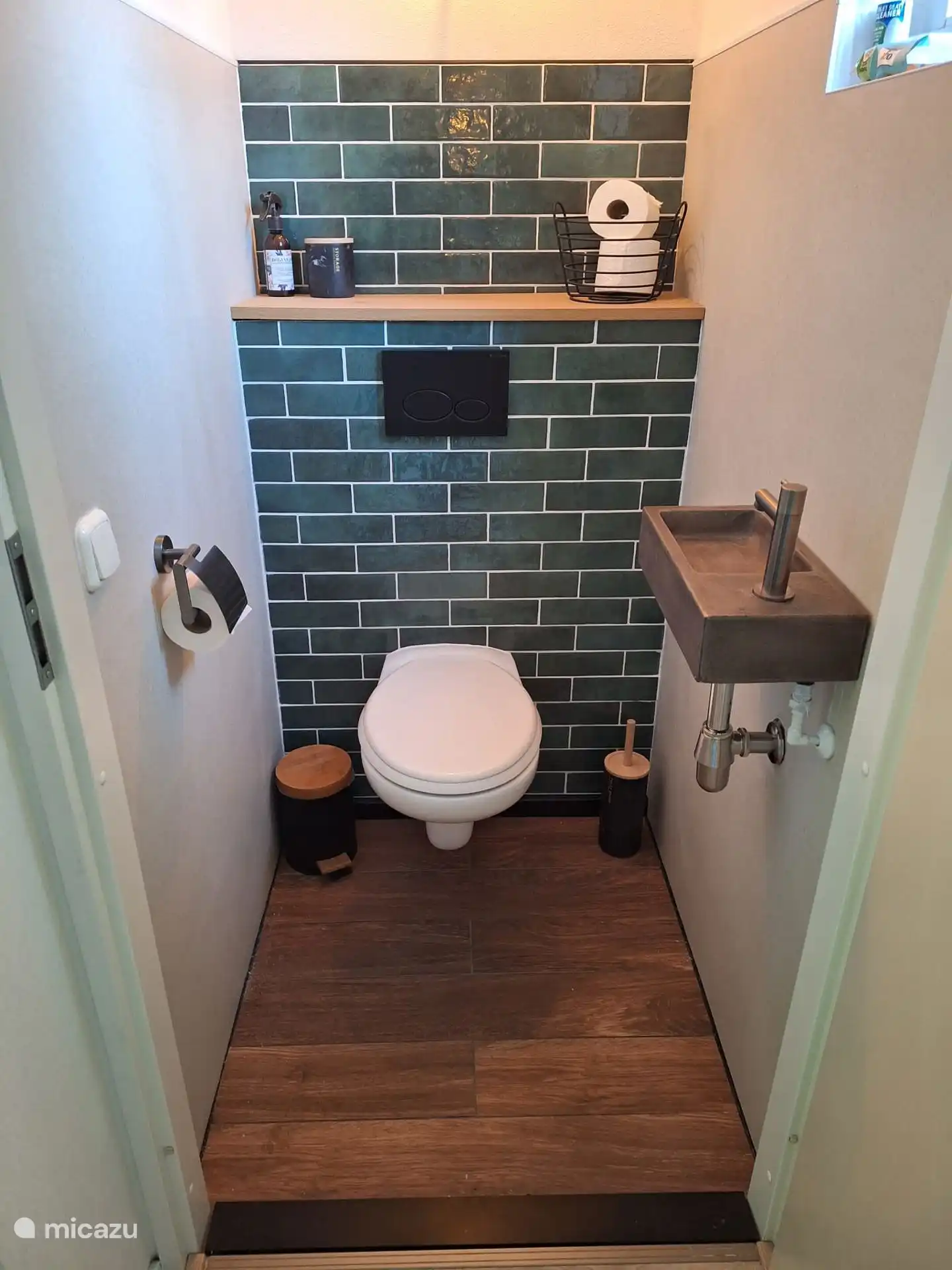 Toilette im Erdgeschoss.