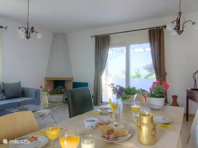 Villa Afroditi | Grèce, Crète, Agia Triada - villa Coin repas donnant sur la terrasse avant