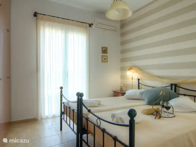Villa Afroditi | Grèce, Crète, Agia Triada - villa Première chambre avec deux lits simples