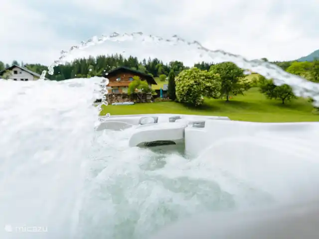 Burbuja en las pistas en Austria, Carintia, Kötschach-Mauthen - chalet Torbellino.