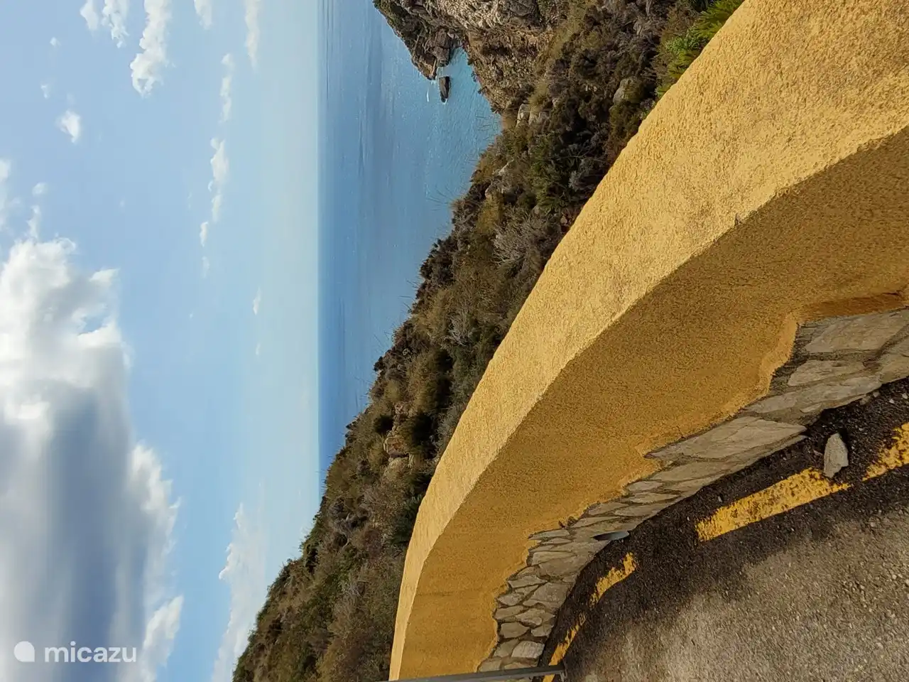 Genießen Sie die schöne Aussicht von unserer Straße aus