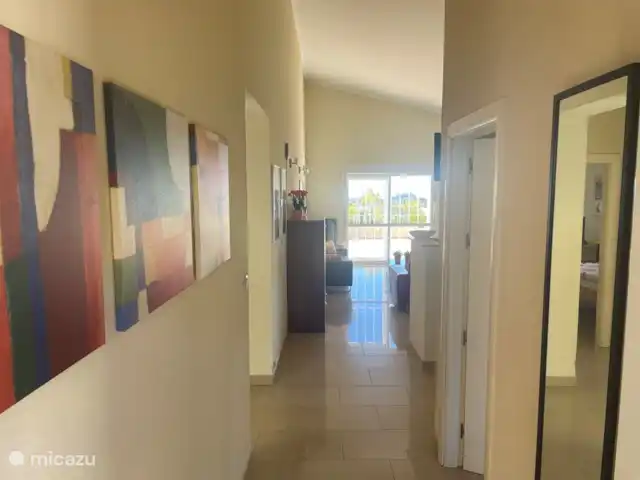 Casa Marlotte | Espagne, Andalousie, Cómpeta - maison de vacances Accès depuis la porte d'entrée.