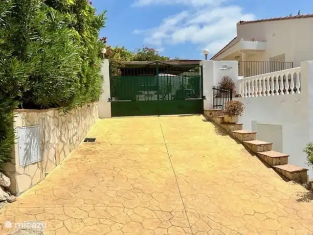 Casa Marlotte | Espagne, Andalousie, Cómpeta - maison de vacances Accès à la maison et parking