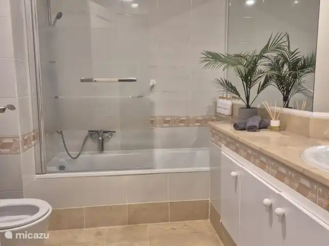 Vista al campo de golf - Casa Faja Lobi en España, Andalucía, Mijas - apartamento 2º baño