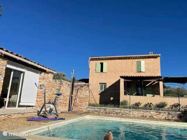 villa huren in Frankrijk, Vaucluse, Saint-Saturnin-lès-Apt – L'EDEN Westgevel
