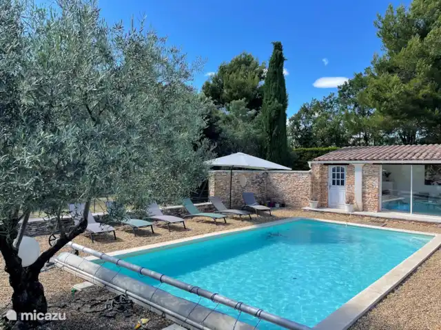 villa huren in Frankrijk, Vaucluse, Saint-Saturnin-lès-Apt – L'EDEN privé zwembad (9 m x 4,5 m) en poolhouse, niet over het hoofd gezien