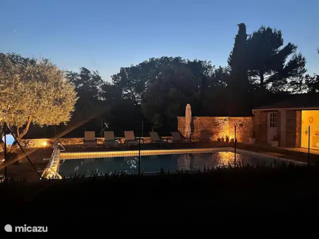 villa huren in Frankrijk, Vaucluse, Saint-Saturnin-lès-Apt – L'EDEN gemineerd zwembad