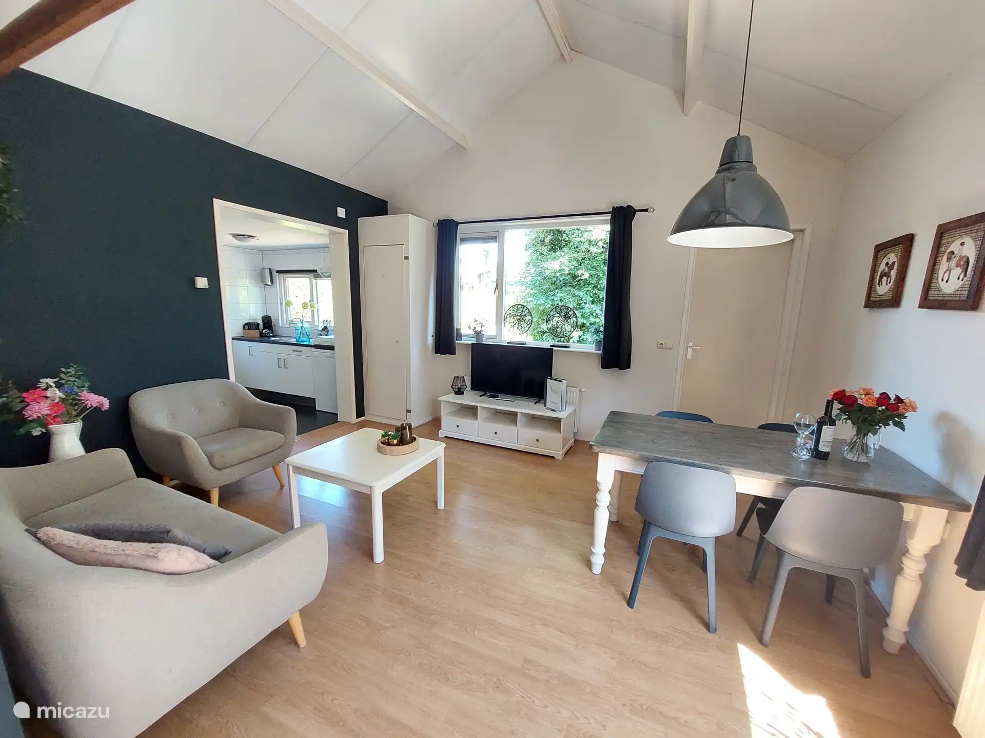 Ruime woonkamer