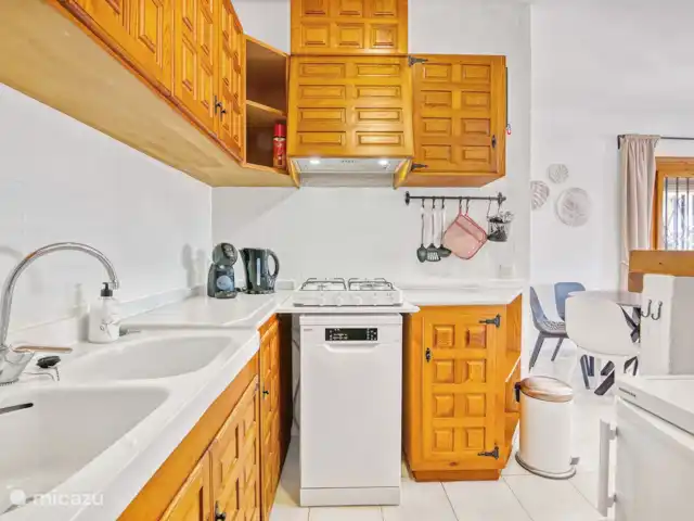 L'amour suprême | Espagne, Costa Blanca, Benitachell - maison de vacances Cuisine avec évier double et lave-vaisselle