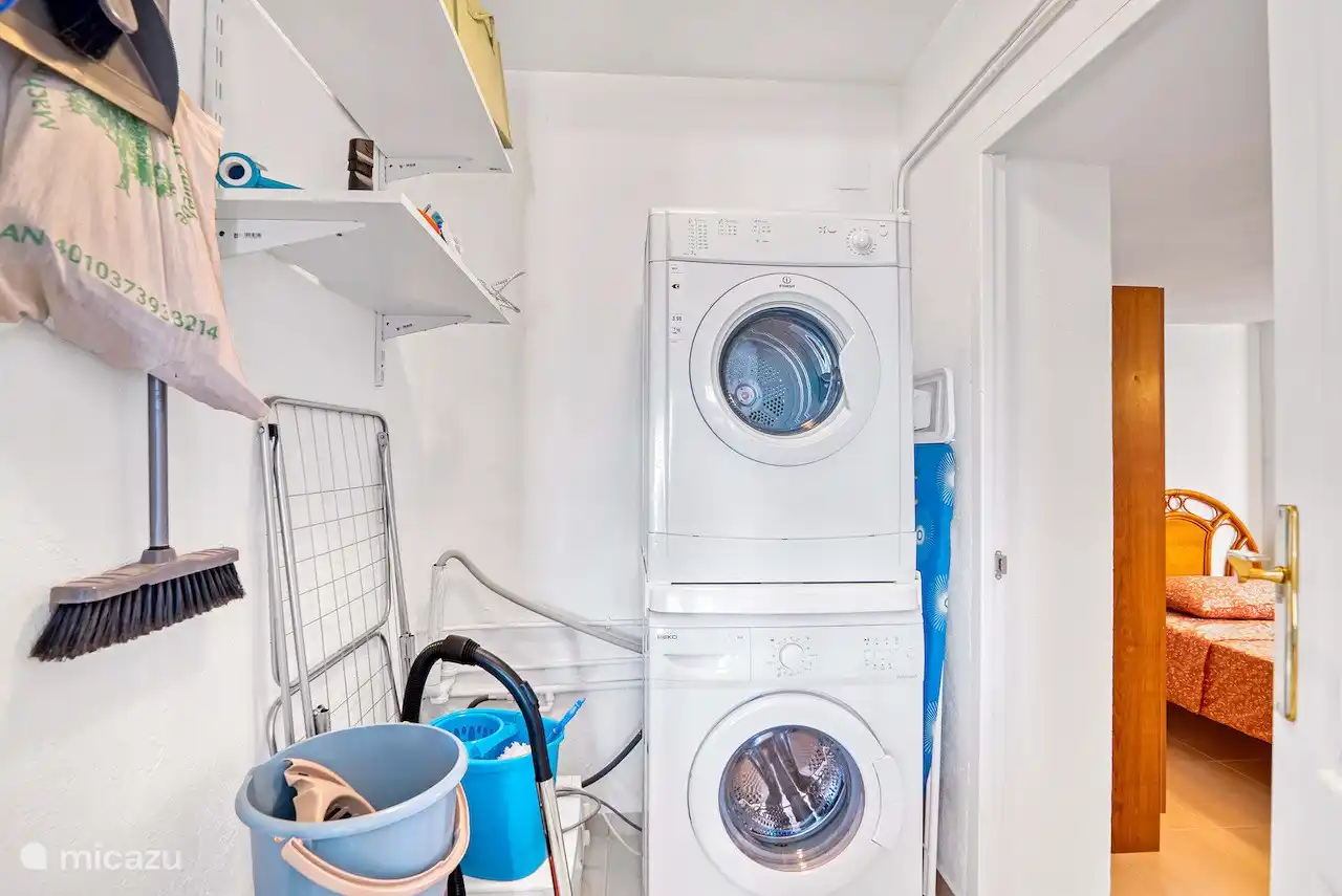 Waschmaschine und Trockner