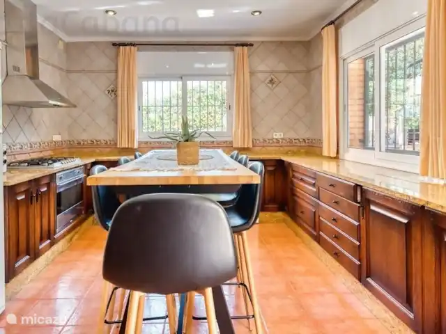 Costa Cabaña - Villa Alba | Espagne, Costa Brava, Lloret de Mar - villa La Villa Alba est située à quelques pas de la magnifique plage de Canyelles, idéale pour un séjour inoubliable !