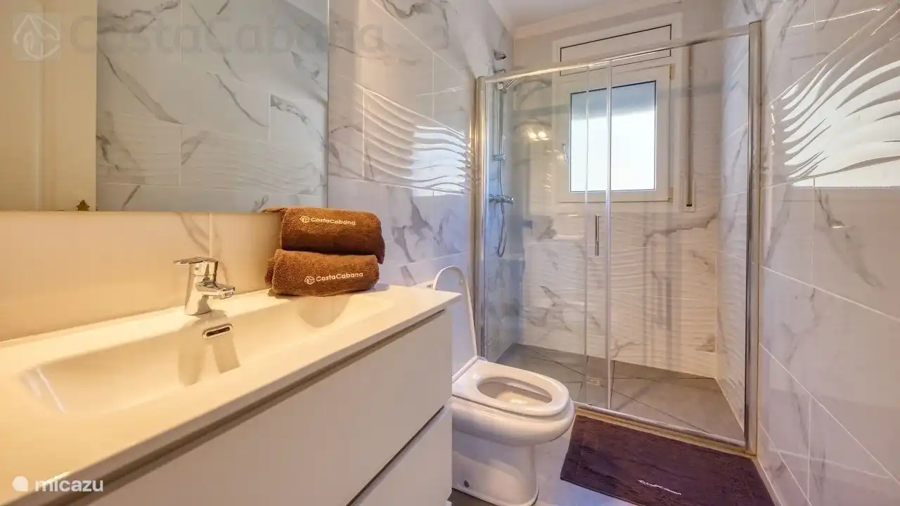 Wonderful private villa with stunning sea views and ideal for young people