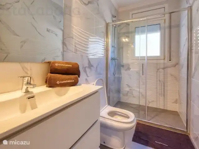 villa huren in Spanje, Costa Brava, Lloret de Mar – CostaCabana - Villa Sunrise Heerlijke privé villa met schitterend zeezicht en ideaal voor jongeren