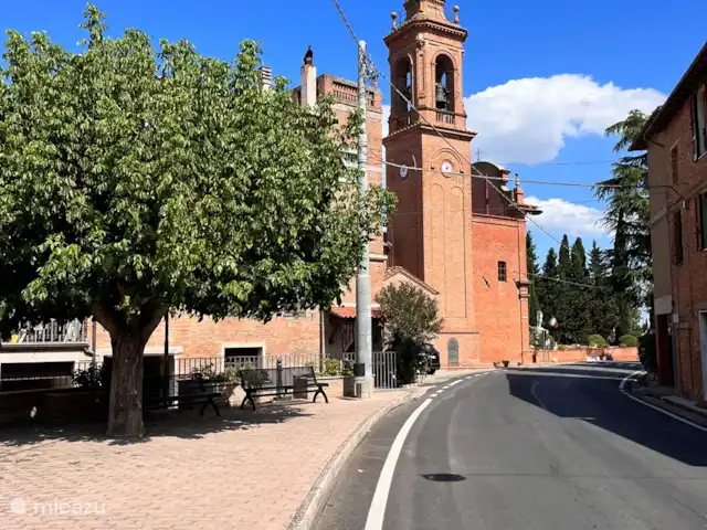 Fietsen, Italië, Umbrië, Castiglione Del Lago, appartement La Casa Terra Dei Sogni Dorp Villastrada