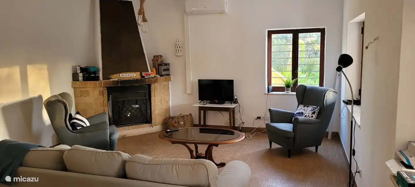 hermosos detalles originales, como la chimenea