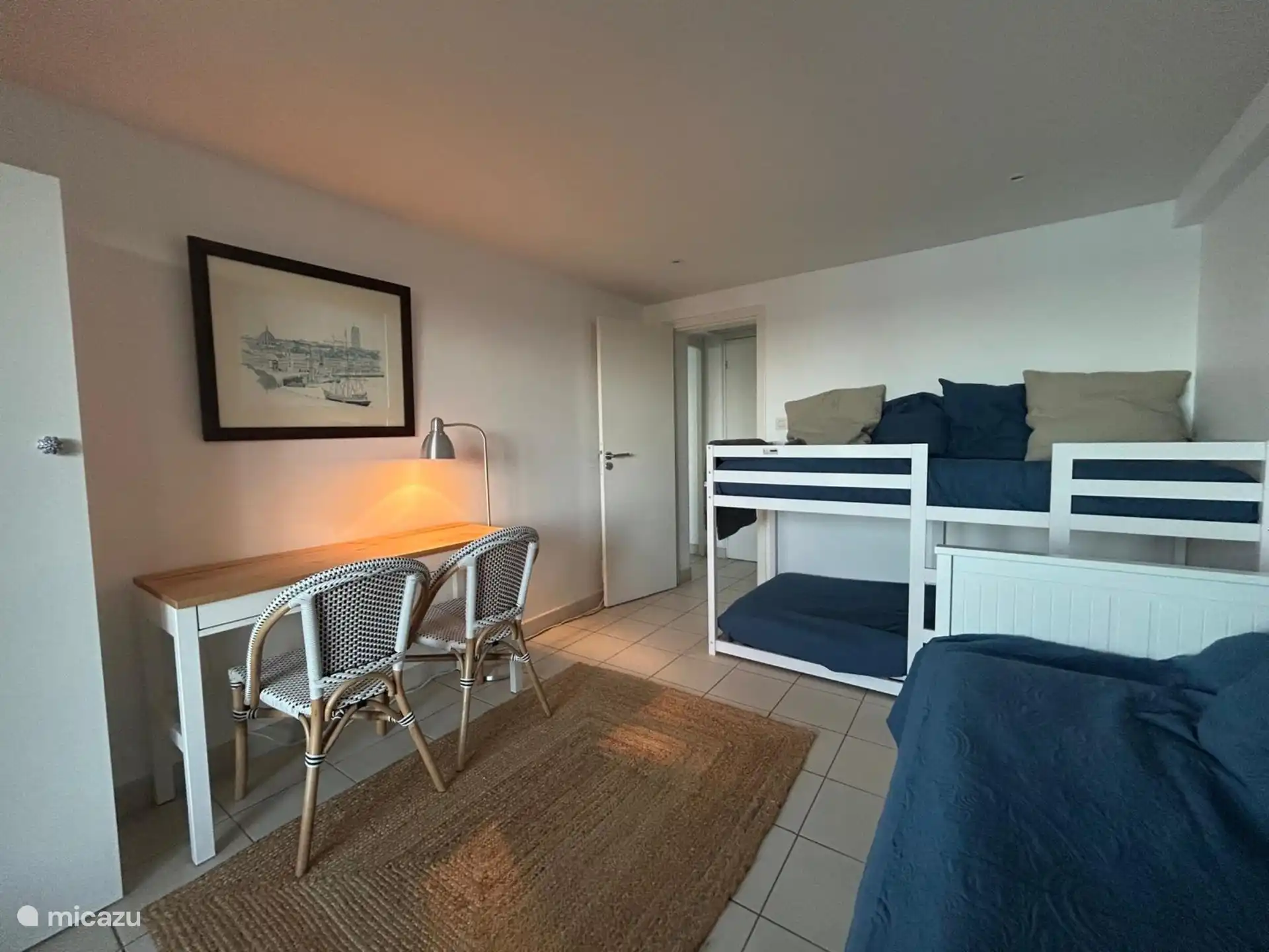 Zimmer Nr. 2 - 1 Schlafsofa für 1 oder 2 Personen + 2 Einzelbetten