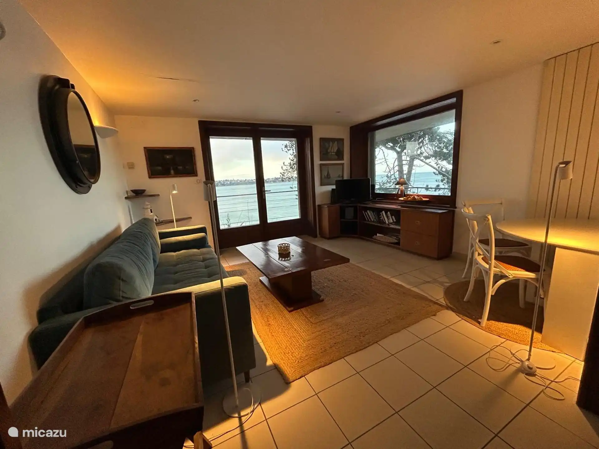 Wohnzimmer mit herrlichem Meerblick !!