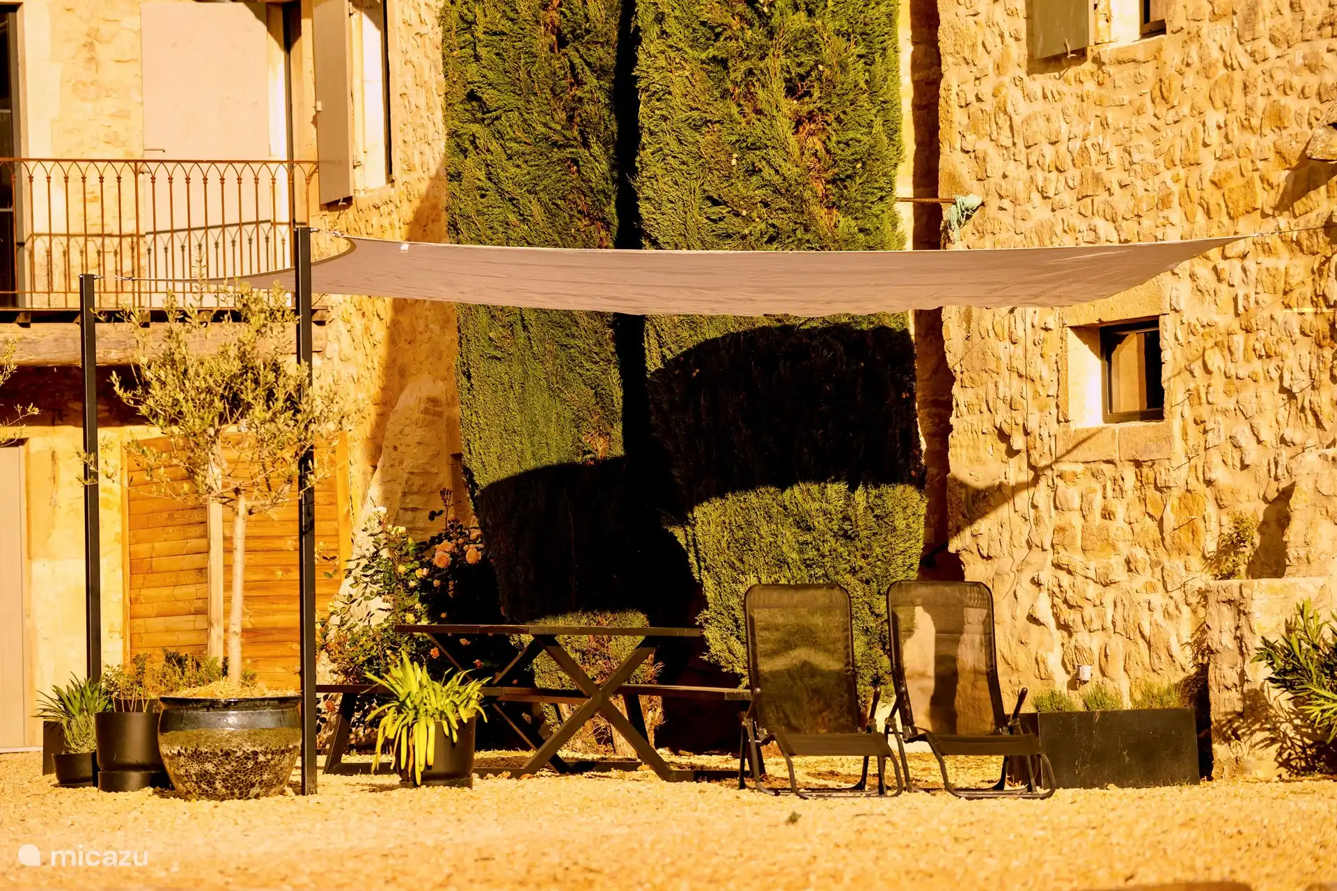 Terrasse von Les Cyprès