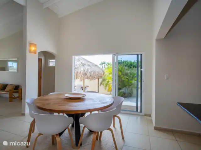 Villa con piscina en Jan Thiel en Curazao, Banda Arriba (este), Jan Thiel - casa vacacional Mesa de comedor interior