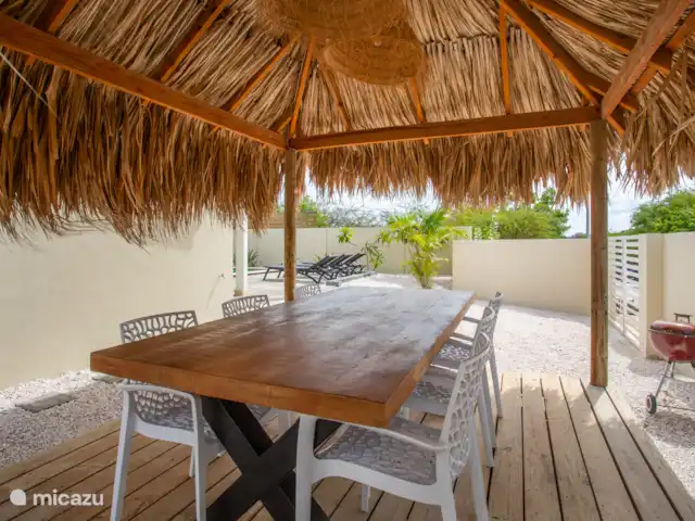 Villa con piscina en Jan Thiel en Curazao, Banda Arriba (este), Jan Thiel - casa vacacional Mesa de comedor al aire libre