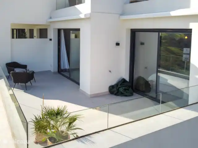 Oasis des golfeurs : vue spectaculaire | Espagne, Costa del Sol, Estepona - penthouse Vue aérienne de la première terrasse