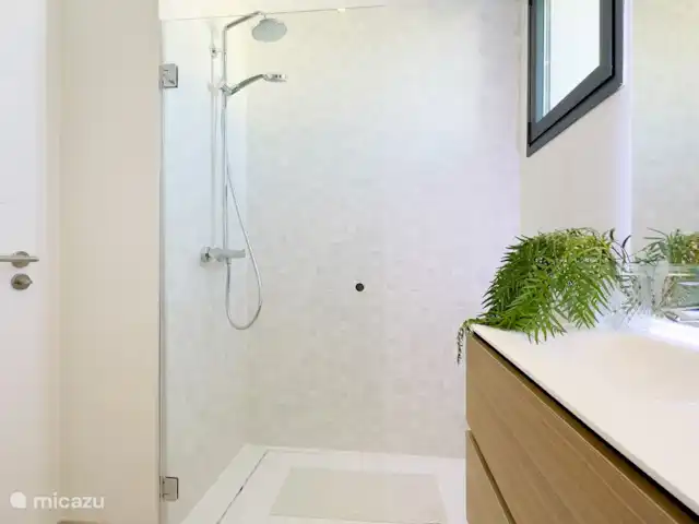 Oasis des golfeurs : vue spectaculaire | Espagne, Costa del Sol, Estepona - penthouse Salle de bain 1