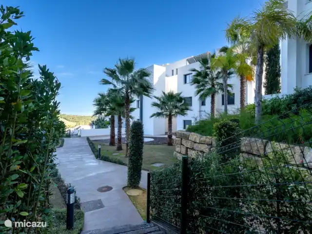 Oasis des golfeurs : vue spectaculaire | Espagne, Costa del Sol, Estepona - penthouse Urbanisation