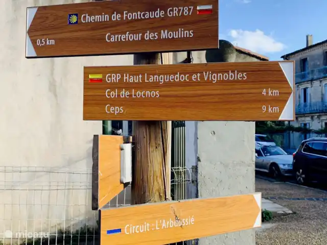 Casa Joya en Francia, Hérault, Béziers  - casa vacacional Muchas rutas de senderismo y ciclismo desde Corneilhan. Parc naturel du Haut-Languedoc a 25 minutos de Corneilhan.