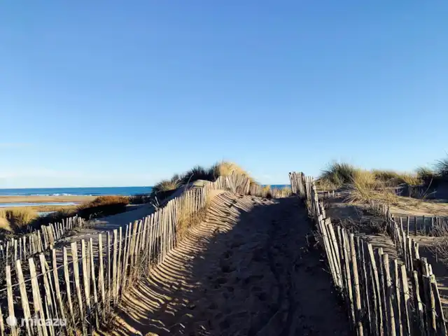 Casa Joya en Francia, Hérault, Béziers  - casa vacacional El starnd de les Orpeillères se encuentra en una reserva natural. También hay una zona de playa nudista.