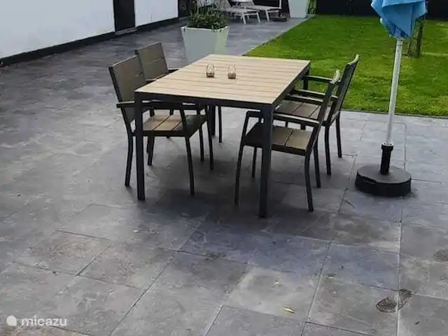 Granja villa con piscina en Países Bajos, Holanda del Norte, Lutjewinkel - villa Terraza