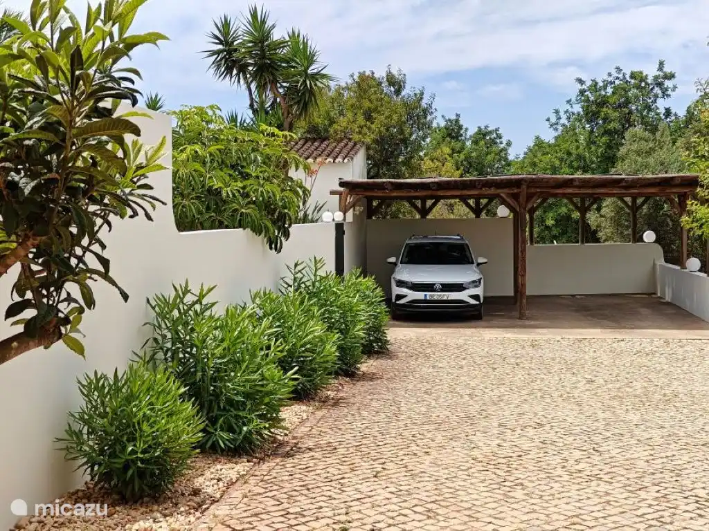 Carport