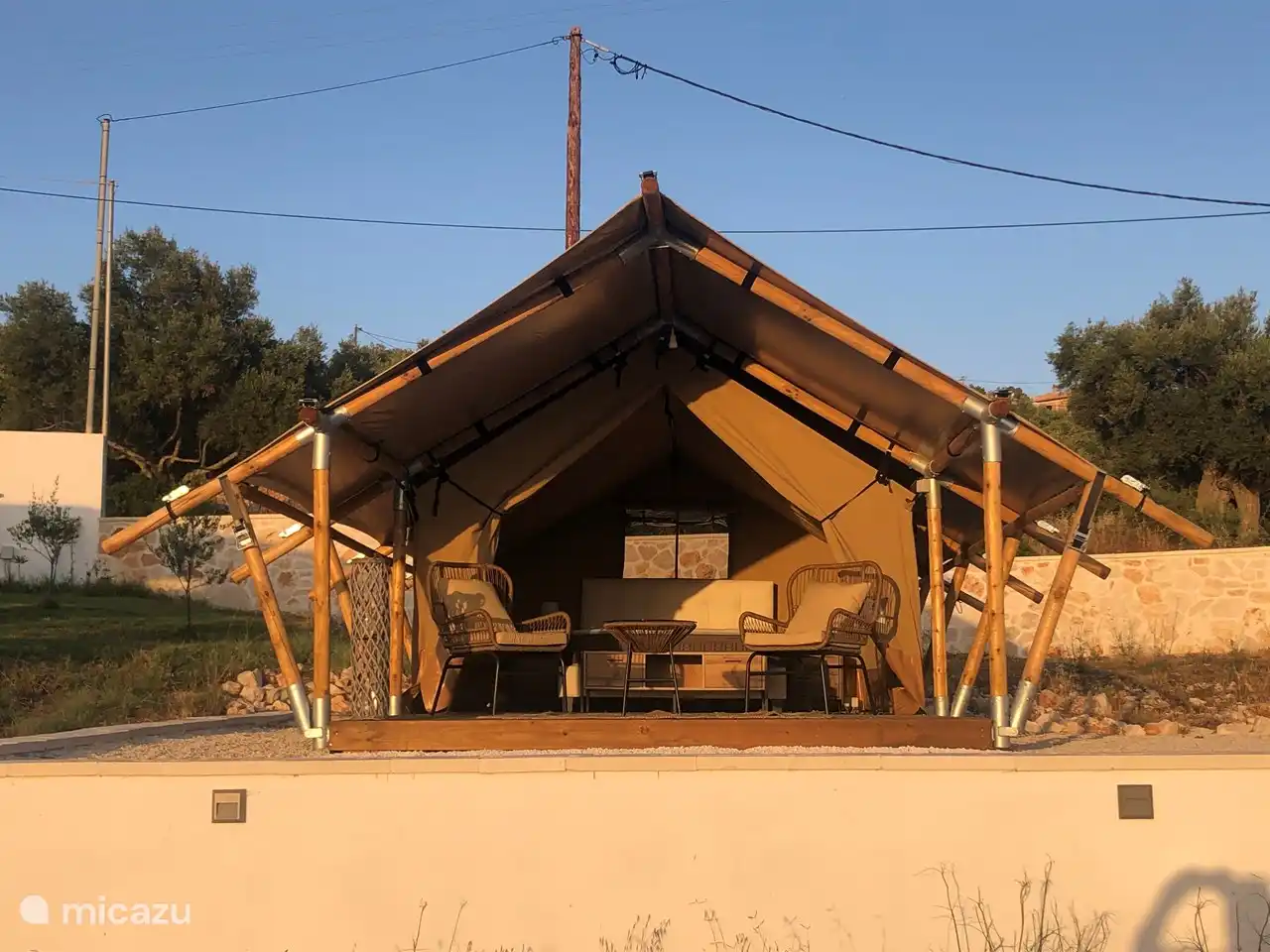Carpa glamping en combinación con una villa en alquiler